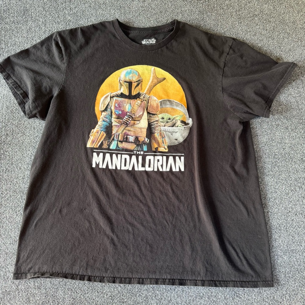 The Mandalorian Star Wars Black Graphic T-Shirt XL